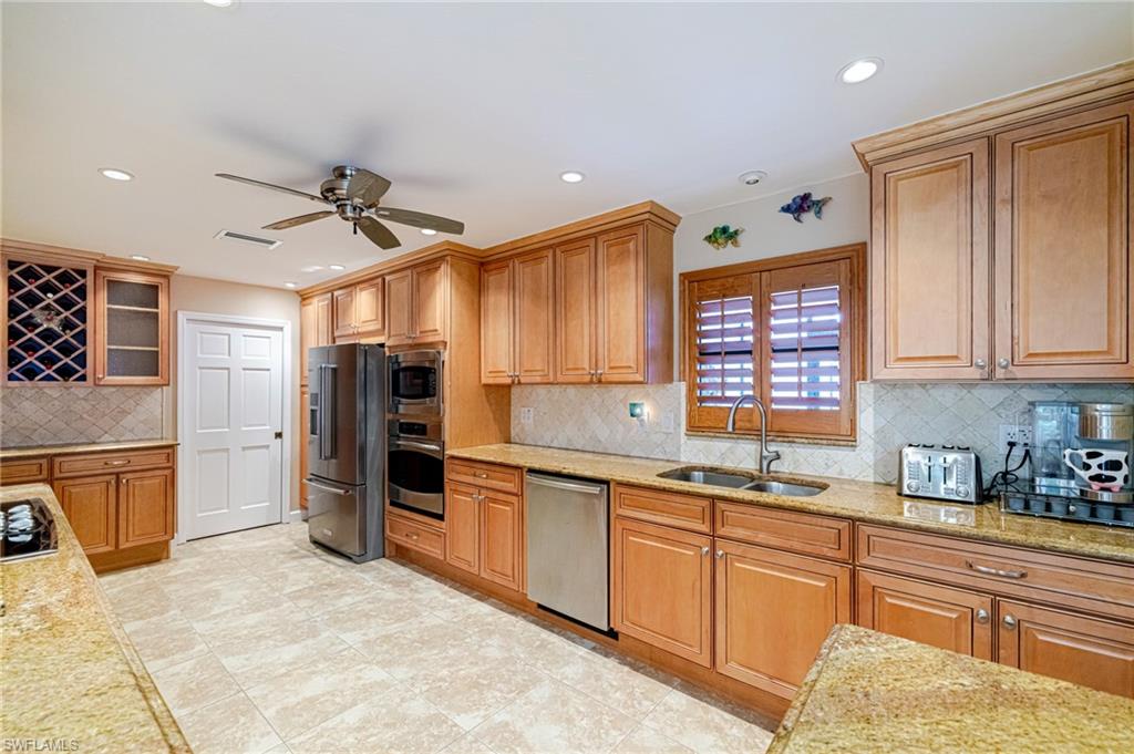 12642 Inverary Cir Property Photo 13