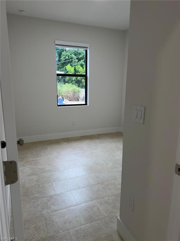 5617 10th Ave Property Photo 16