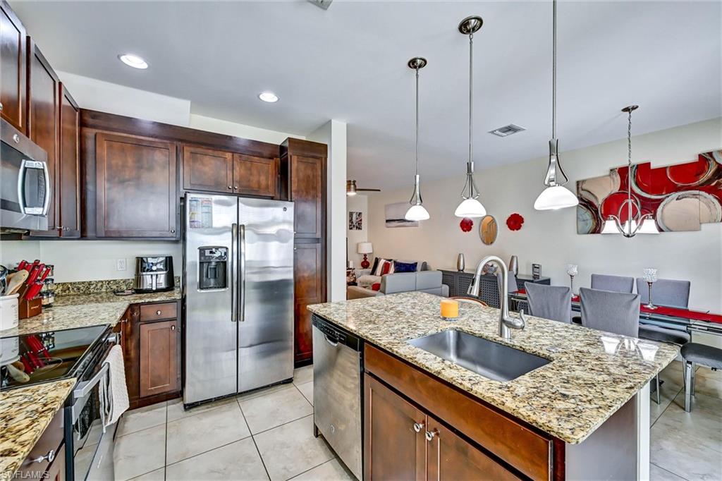 15831 Portofino Springs Blvd 103 Property Photo 17