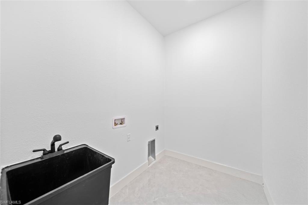 3402 Nw 39th Ln Property Photo 33