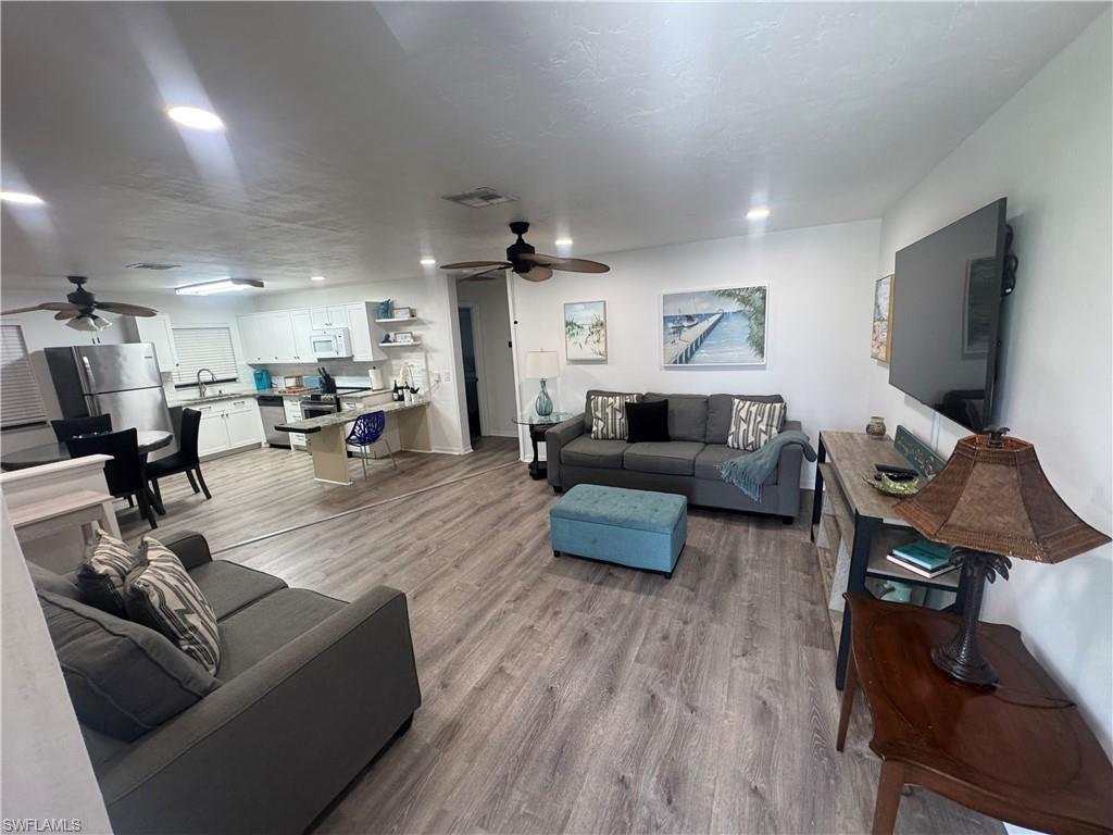 27589 Imperial Shores Blvd Property Photo 14