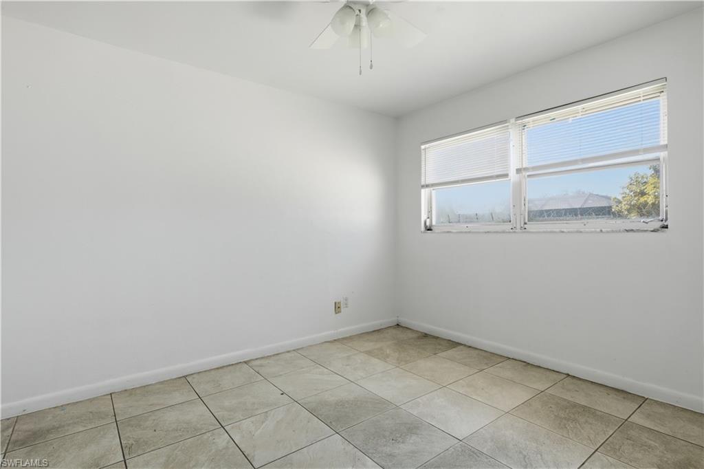 322 Ne 11th Pl Property Photo 7