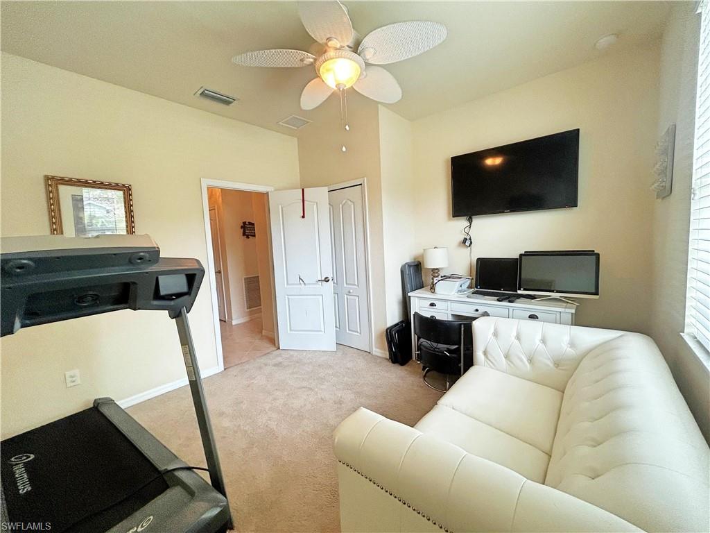 2571 Laurentina Ln Property Photo 3