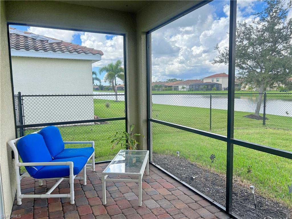 2571 Laurentina Ln Property Photo 6
