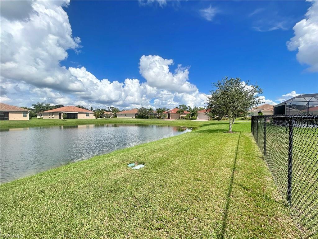 2571 Laurentina Ln Property Photo 13