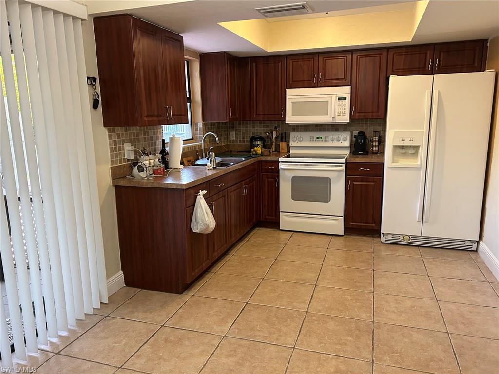 5224 3rd St W Property Photo 10