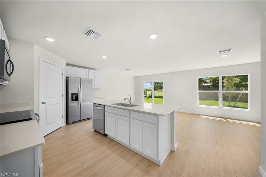 3030 Sw 15th Pl Property Photo 3