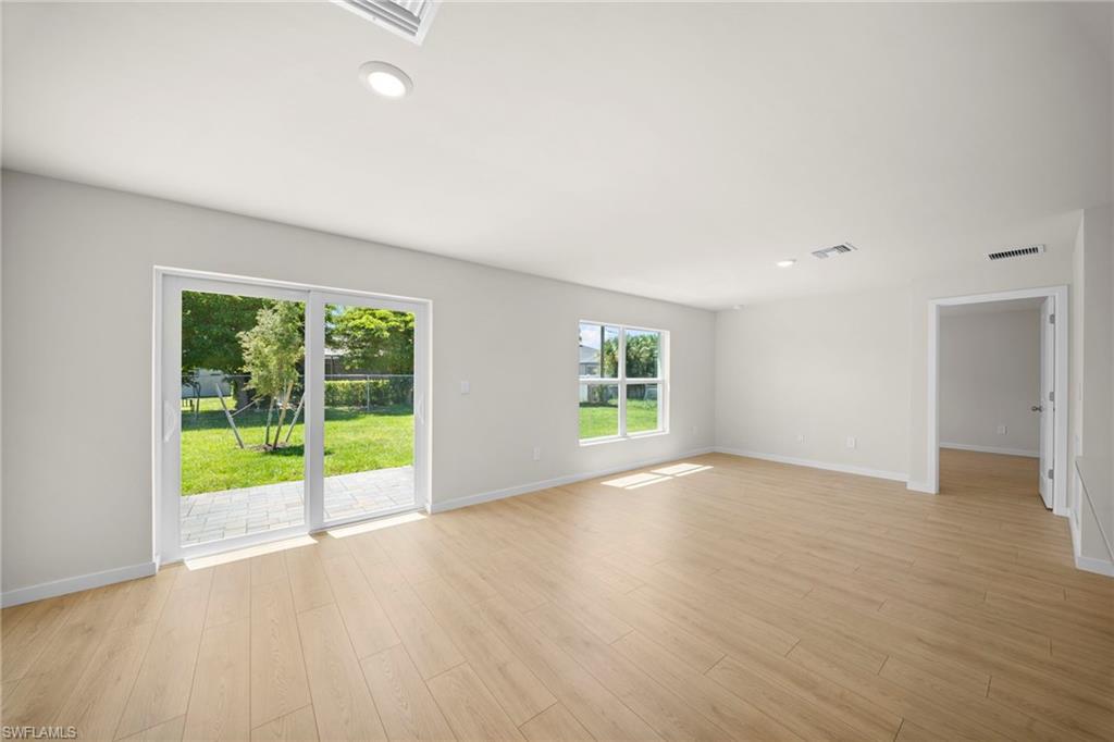 3030 Sw 15th Pl Property Photo 10