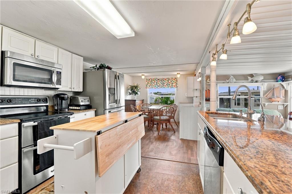 5558 Palm Beach Blvd 69 Property Photo 14