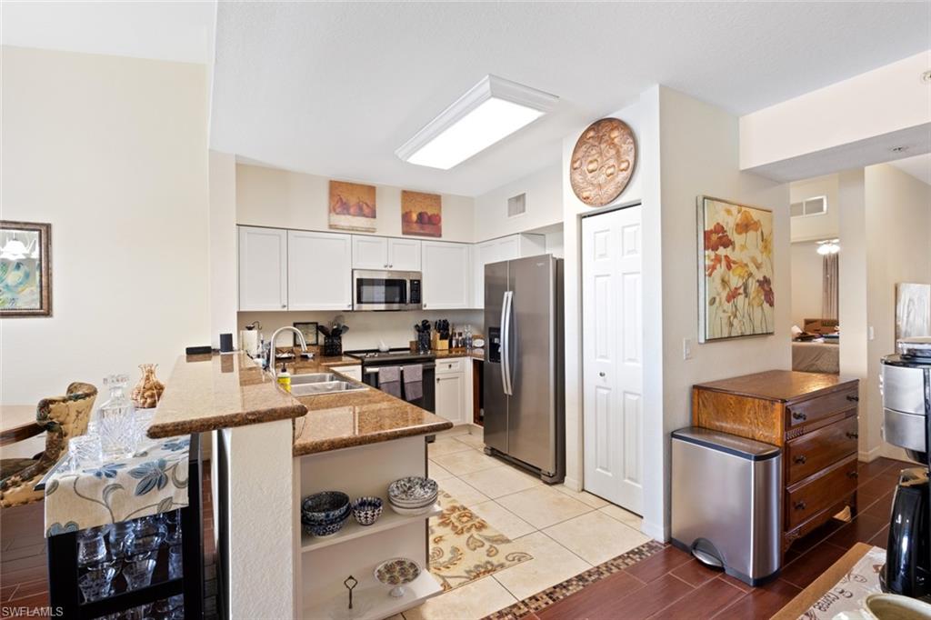 20230 Estero Gardens Cir 205 Property Photo 4