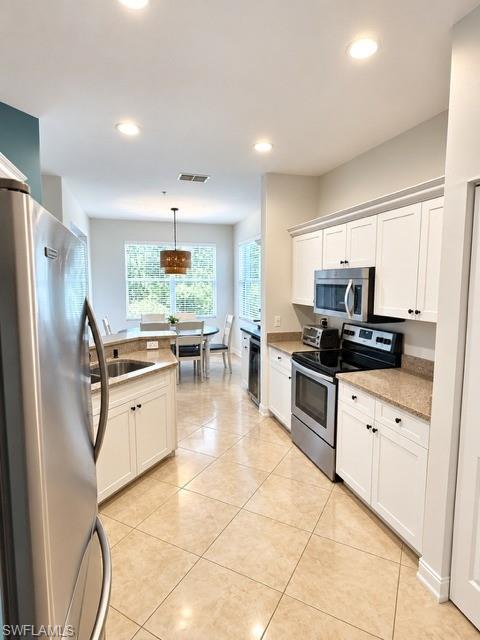 710 Tarpon Cove Dr 103 Property Photo 3