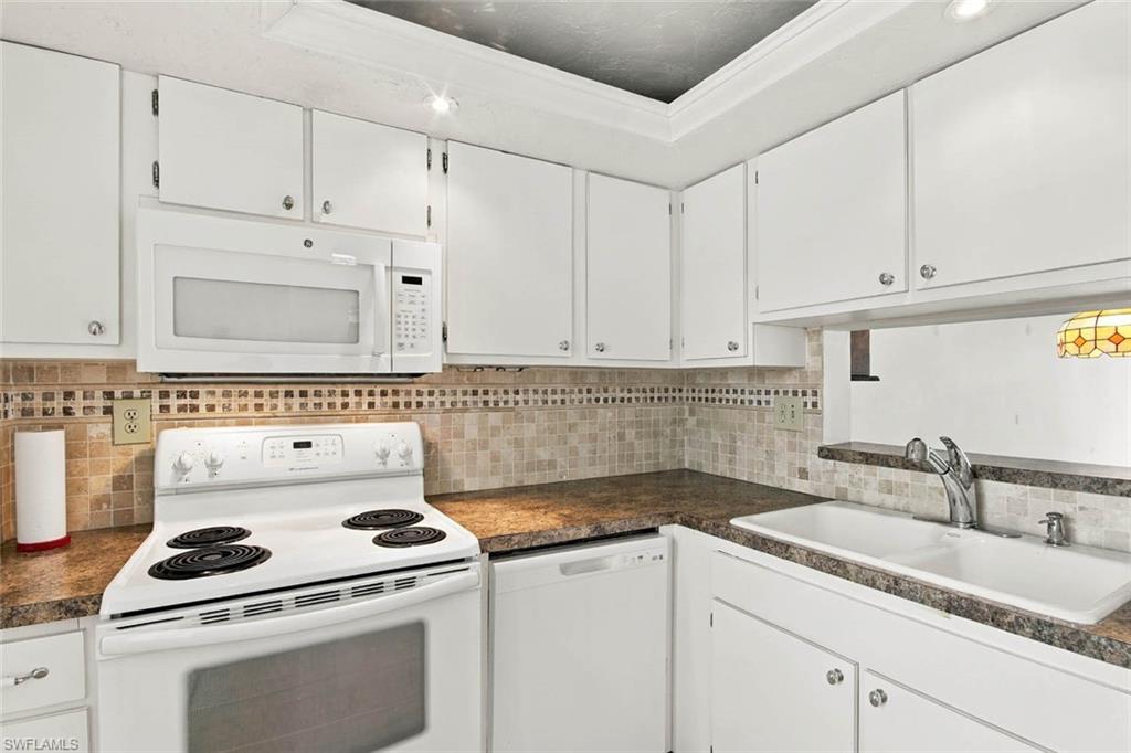 1580 Pine Valley Dr 405 Property Photo 10