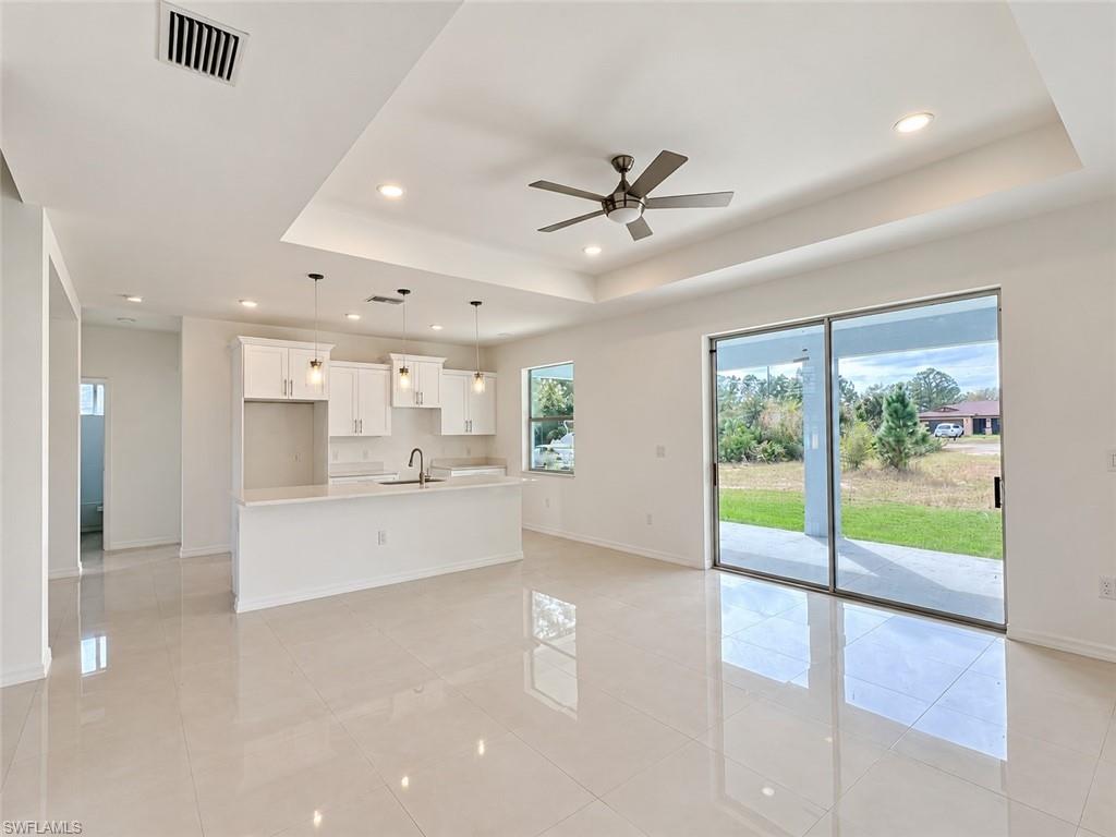 2501 Sunniland Blvd Property Photo 3