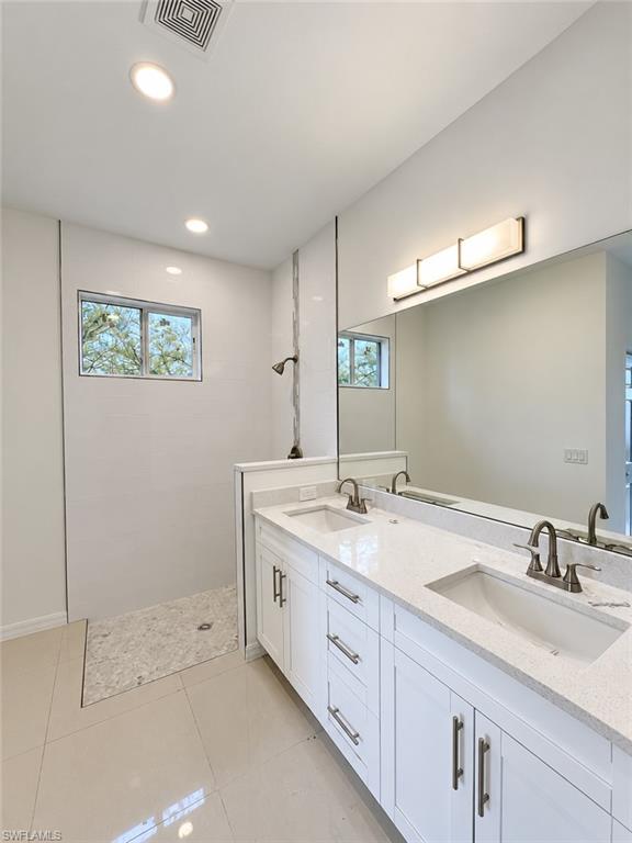 2501 Sunniland Blvd Property Photo 6