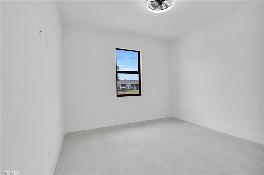3313 66th St W Property Photo 10