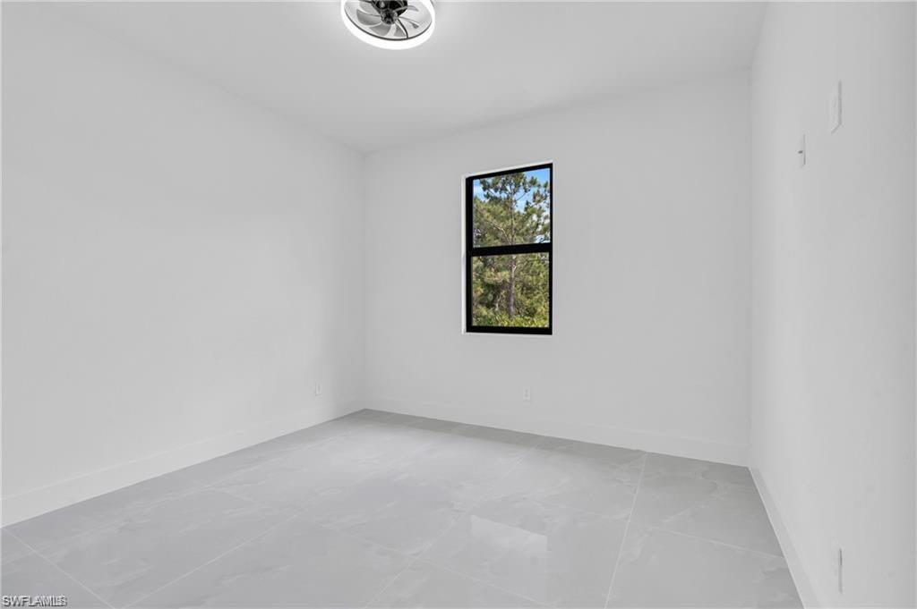 3313 66th St W Property Photo 14