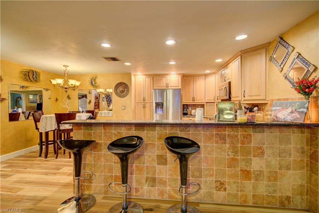 2627 Mcgregor Blvd Property Photo 21
