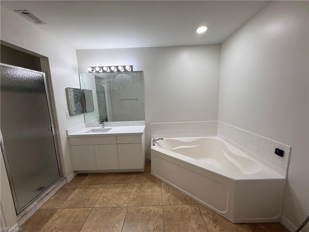372 Carrillon Ave S Property Photo 9