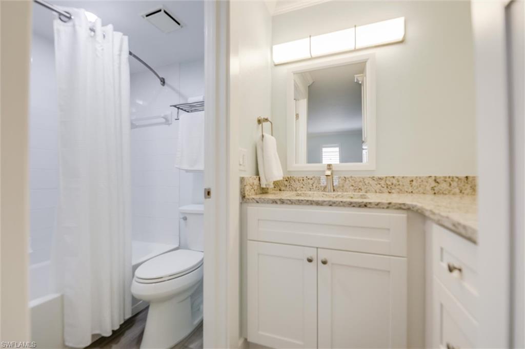 5122 Bayside Villas Property Photo 27
