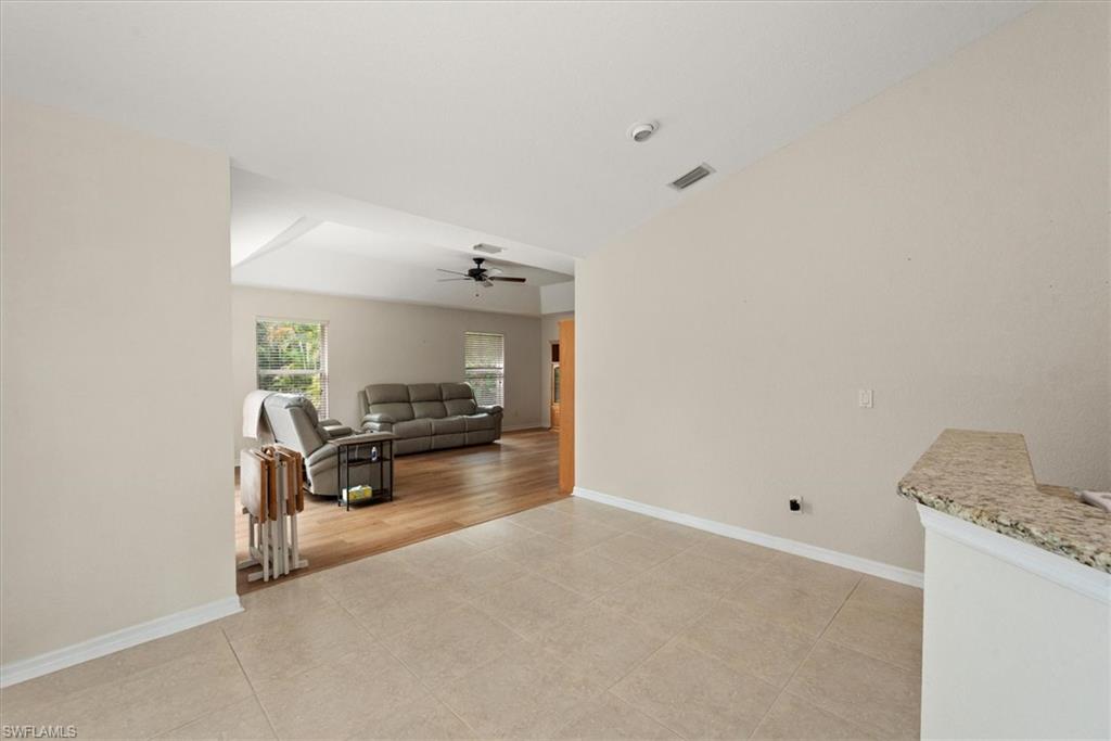 3231 Traverse Ave Property Photo 9