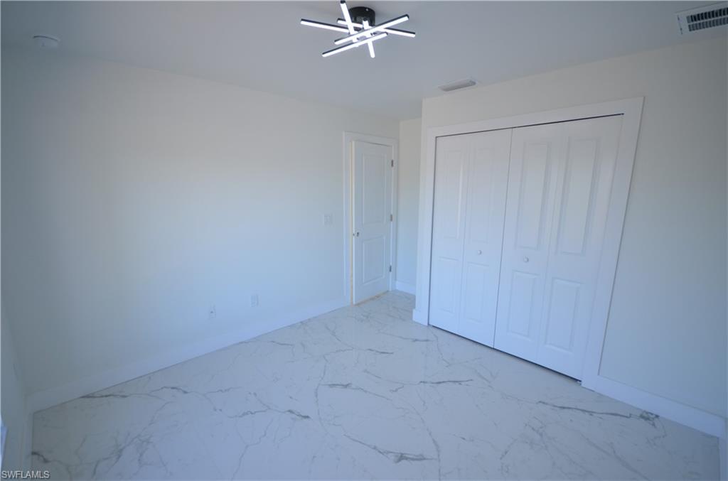 1242 Hathor St E Property Photo 6