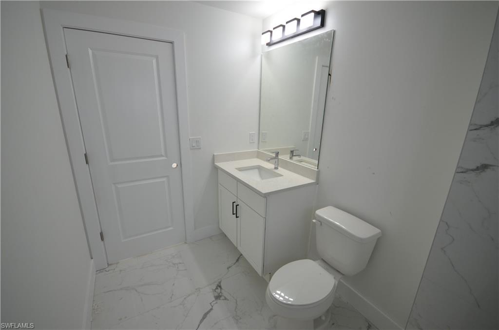 1242 Hathor St E Property Photo 7