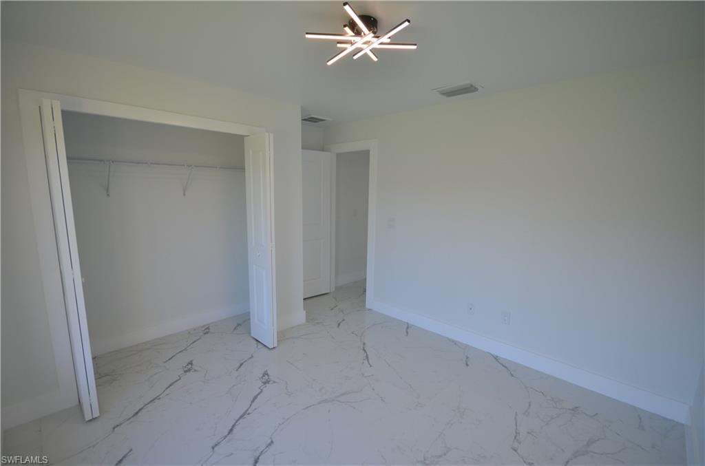 1242 Hathor St E Property Photo 36