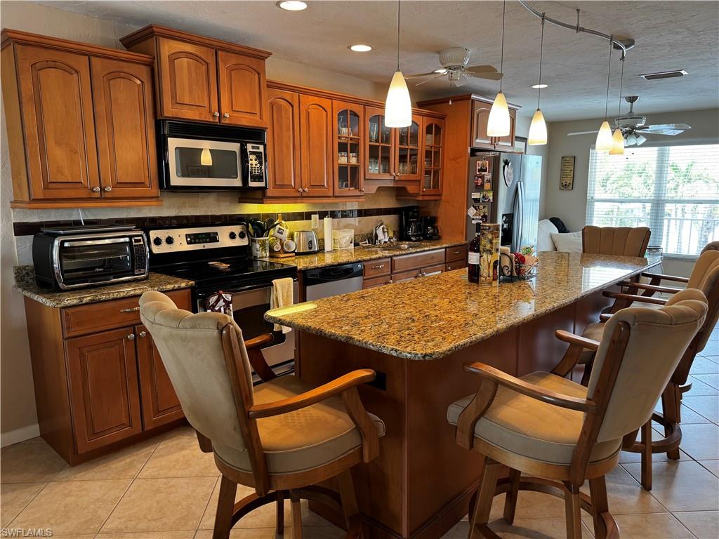 4417 Country Club Blvd B8 Property Photo 3