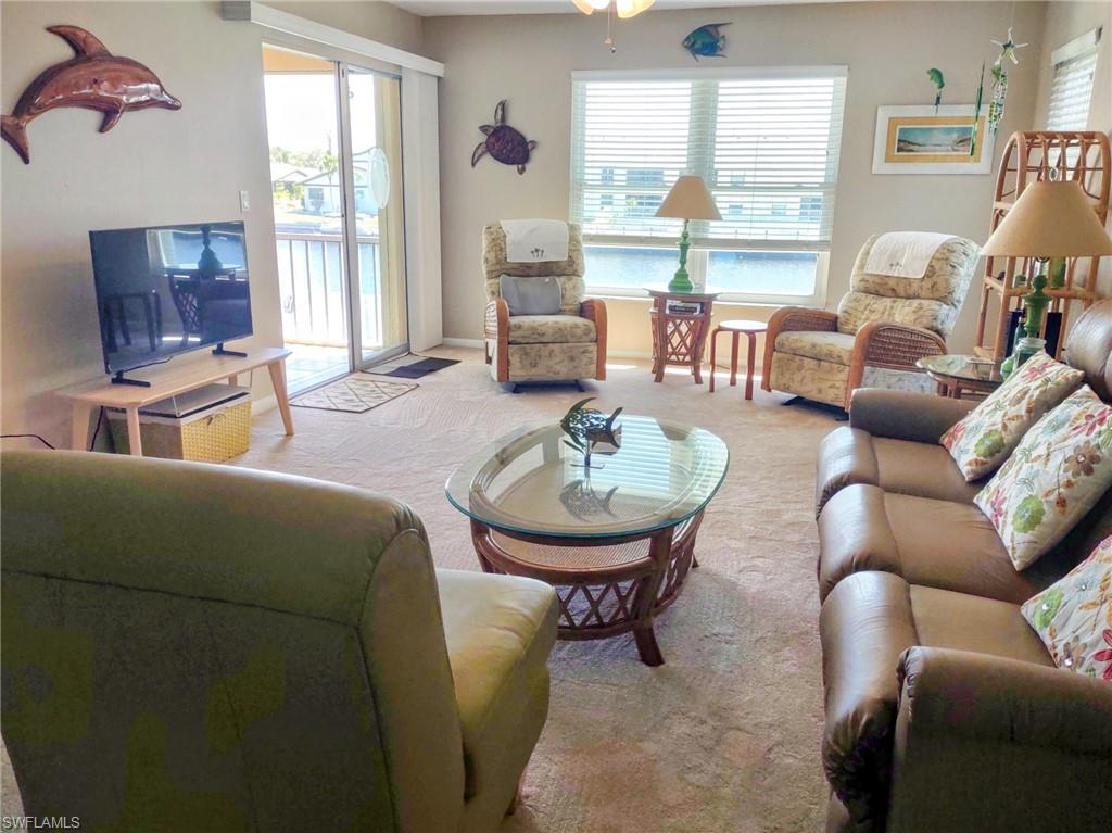 4417 Country Club Blvd B8 Property Photo 4