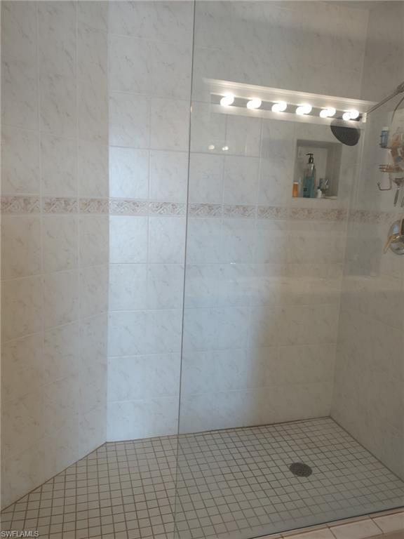4417 Country Club Blvd B8 Property Photo 12