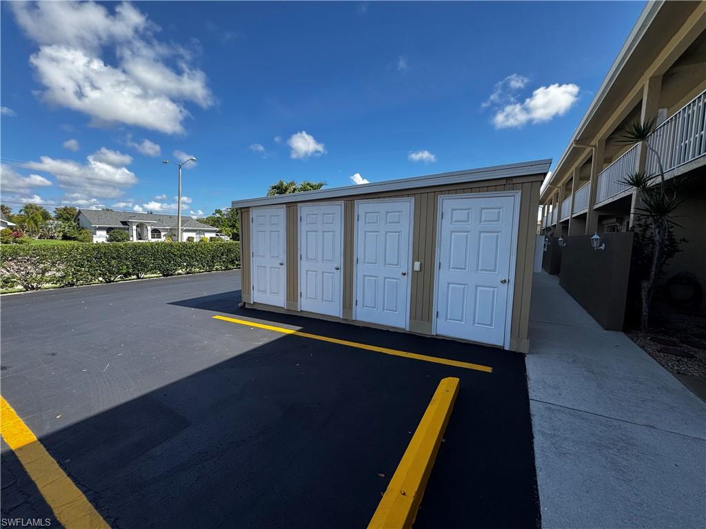 4417 Country Club Blvd B8 Property Photo 19