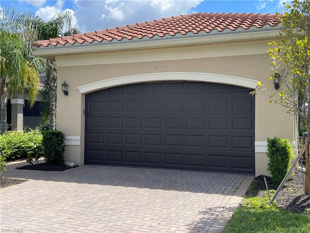 11617 Lakewood Preserve Pl Property Photo 2