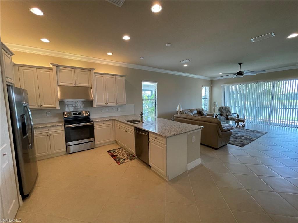 11617 Lakewood Preserve Pl Property Photo 3