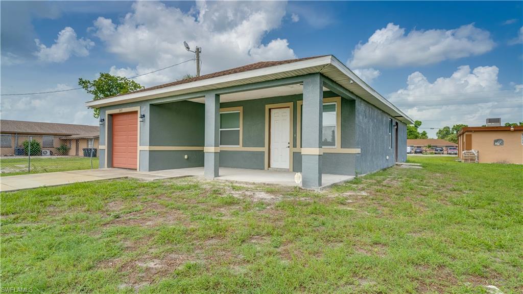 2411 Ben St Property Photo 4