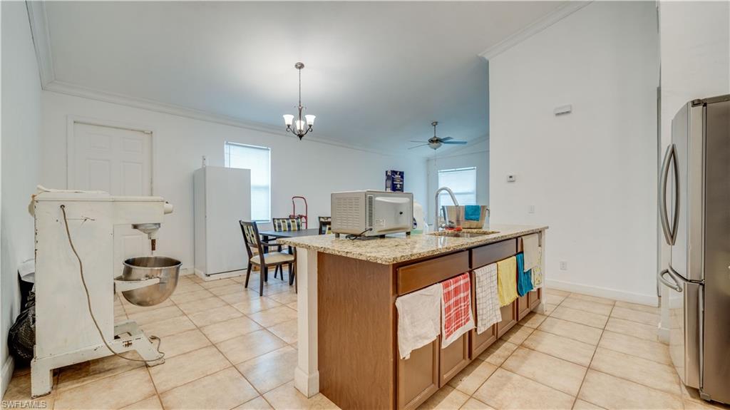 2411 Ben St Property Photo 12