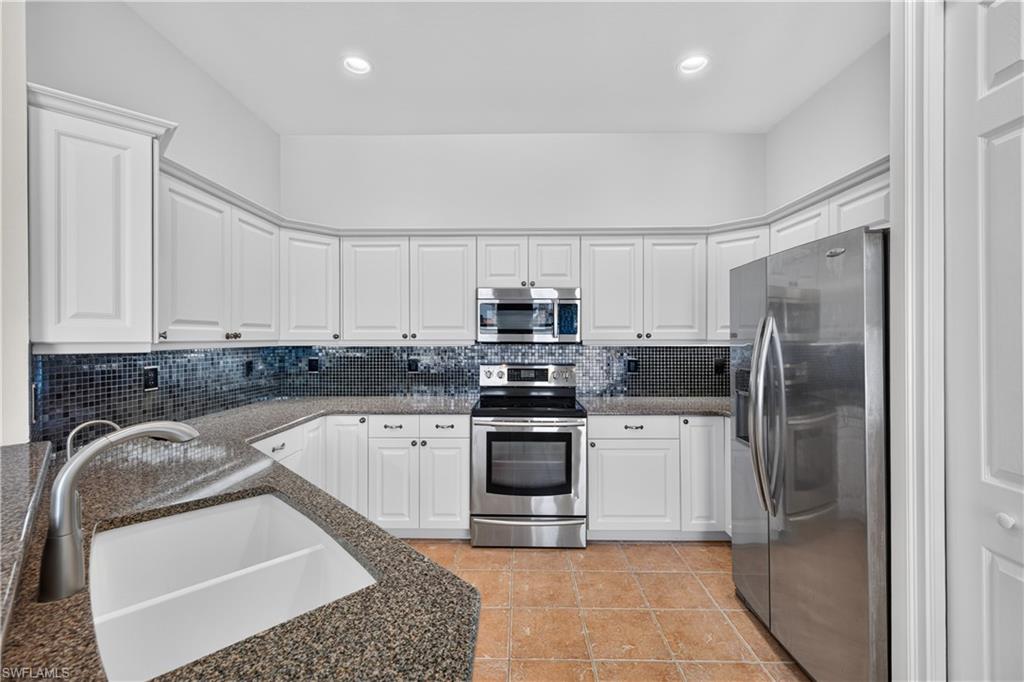 15108 Ports Of Iona Dr 201 Property Photo 32