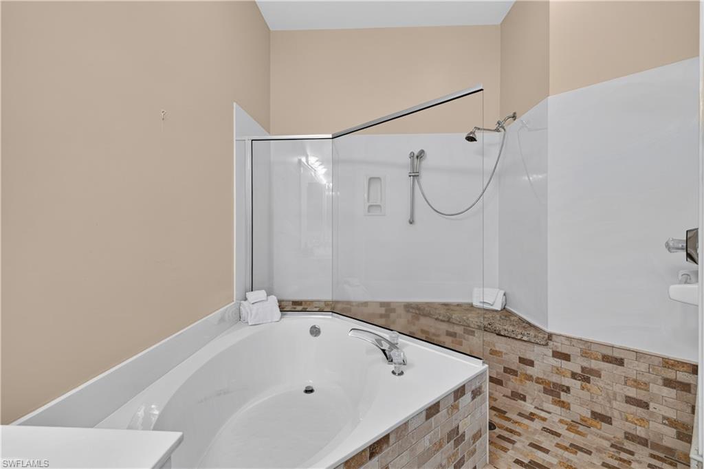15108 Ports Of Iona Dr 201 Property Photo 35