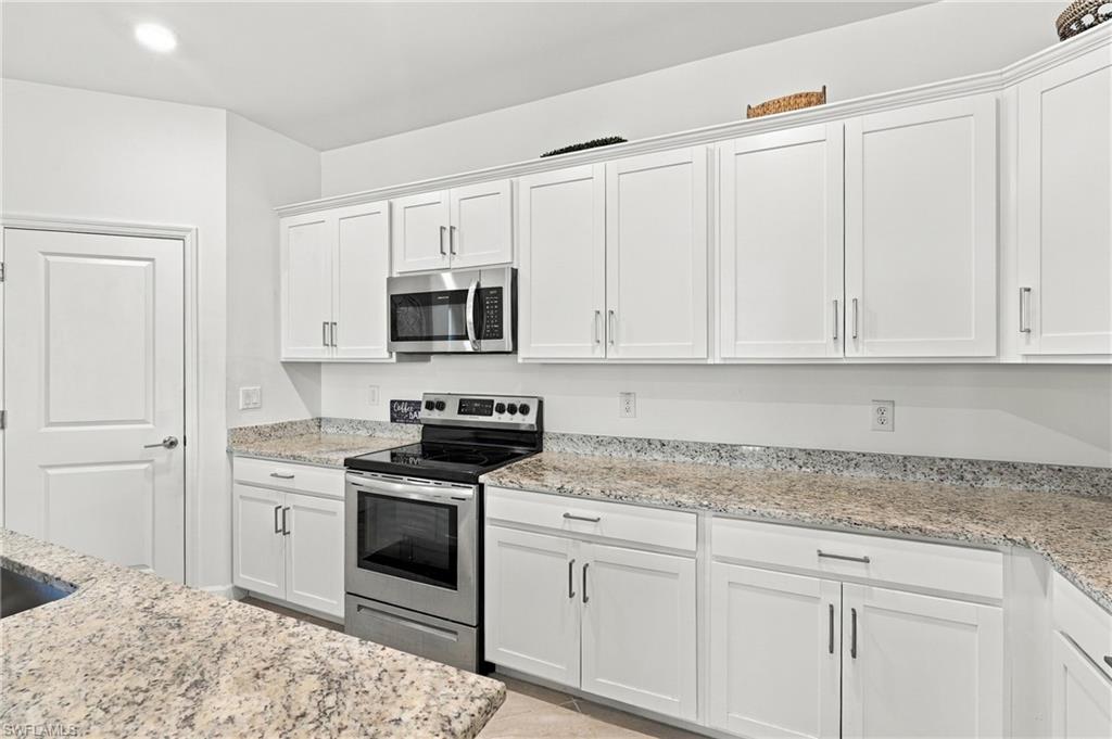 13814 Pine Lodge Ln Property Photo 15