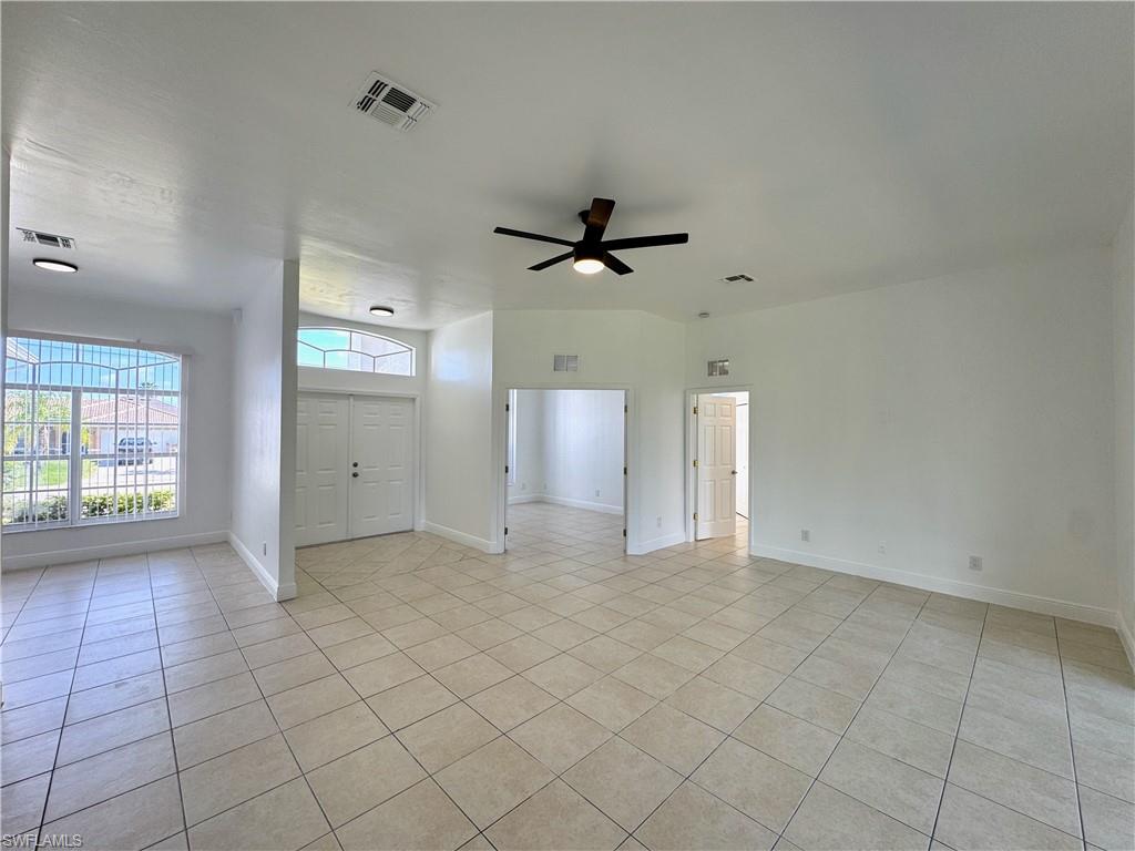 2244 Sw 27th Ter Property Photo 4
