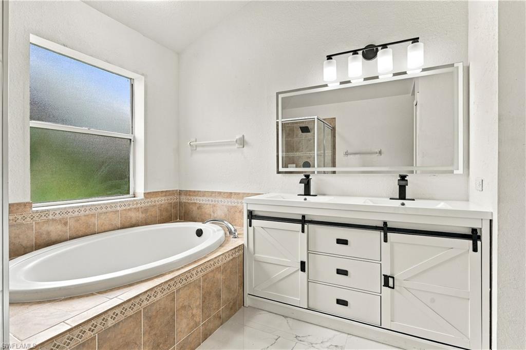 928 Se 5th Ct Property Photo 12