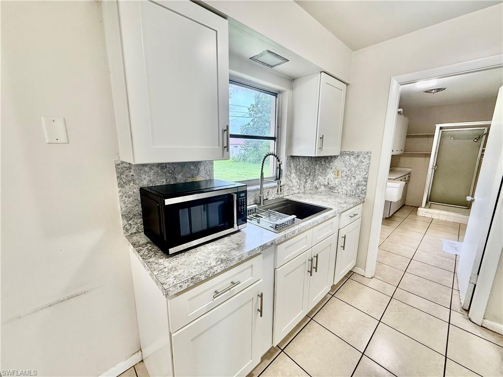 1220 Archdale St Property Photo 8