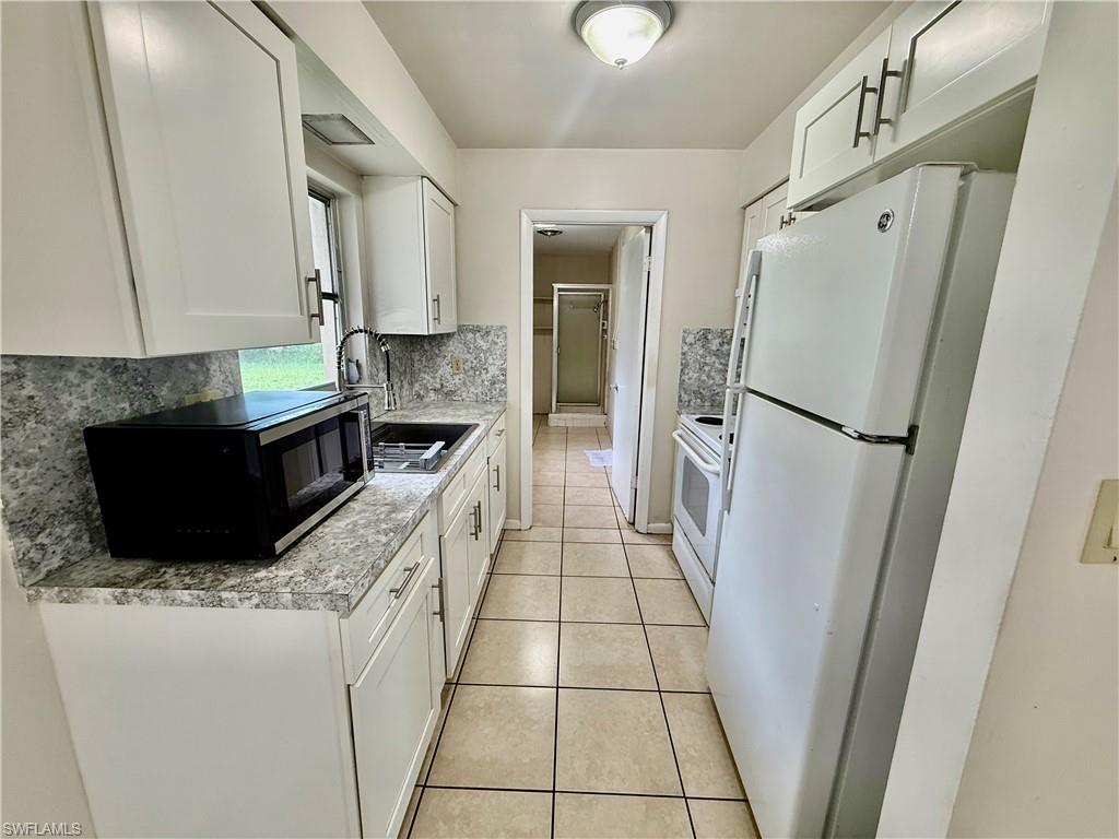 1220 Archdale St Property Photo 9