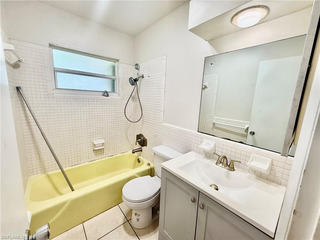 1220 Archdale St Property Photo 16