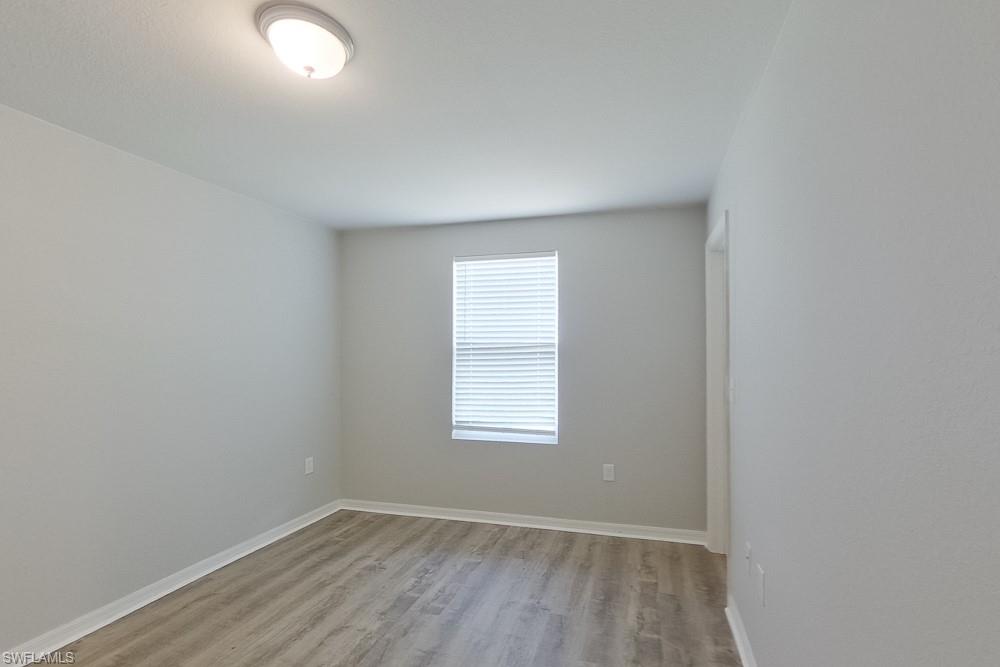 721 Cane St E Property Photo 11