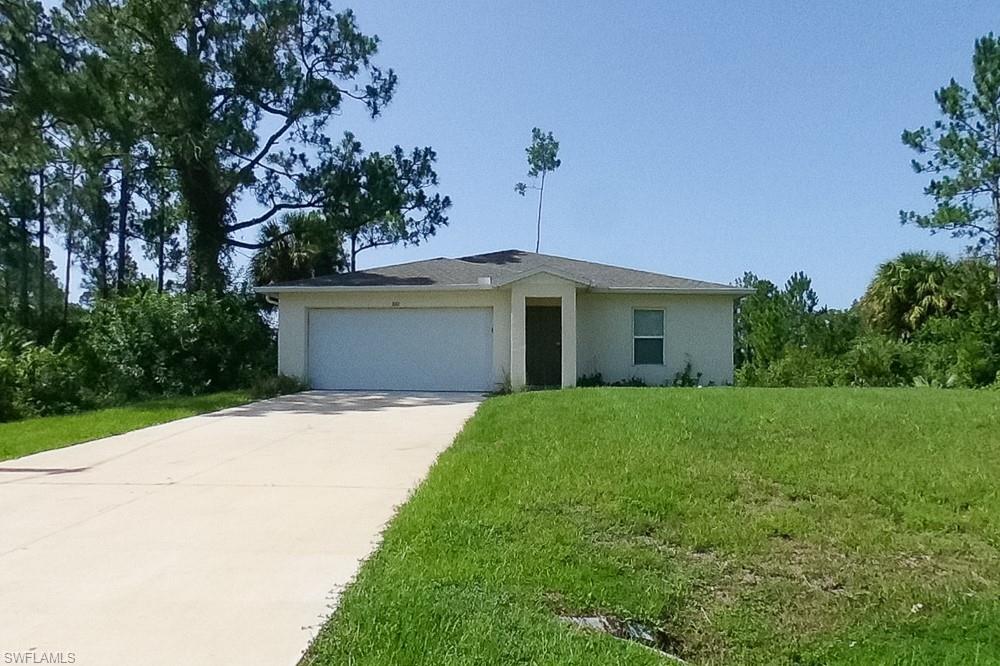 1010 Kaye St E Property Photo 1