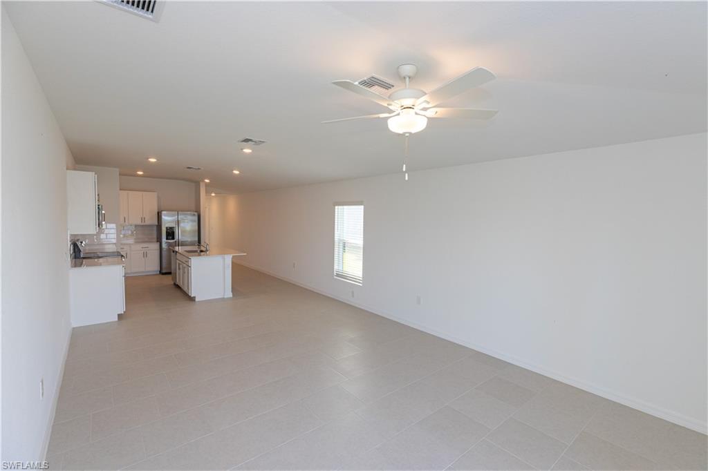 16030 Palos Verdes St Property Photo 12