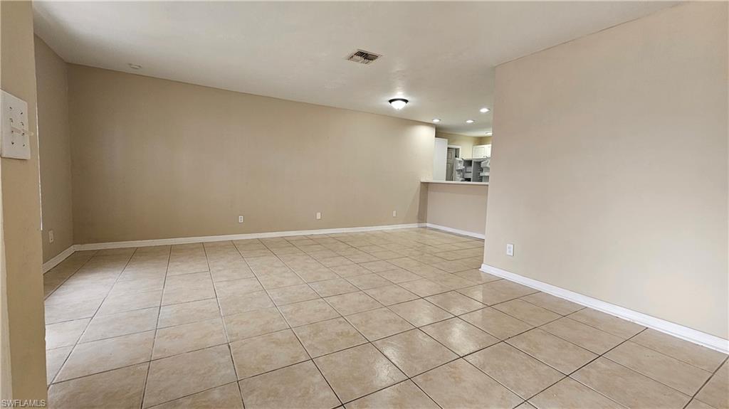 3026 Santa Barbara Blvd Property Photo 4