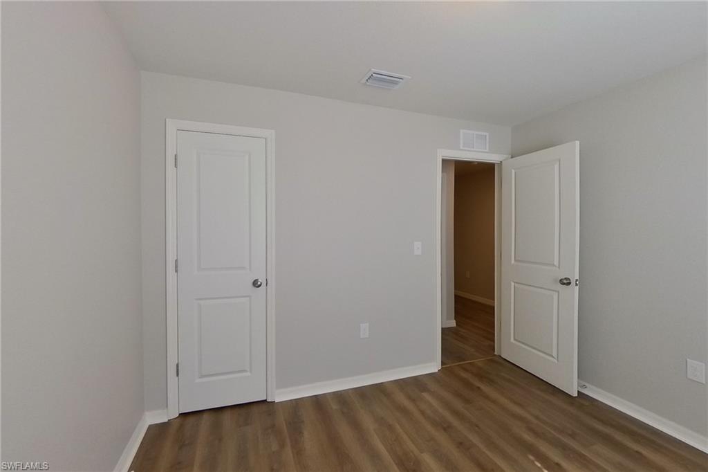 855 Cervantes St E Property Photo 3