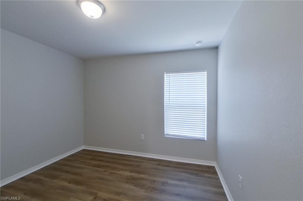 855 Cervantes St E Property Photo 6