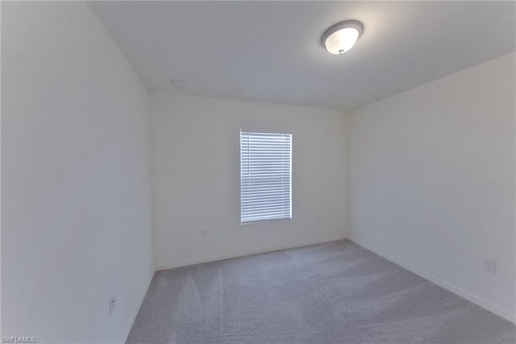 466 Norwood Ave S Property Photo 2